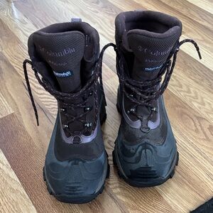 Columbia Dark Brown and purple Lace-Up snow boots